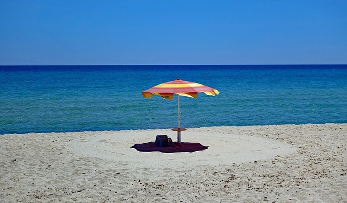 Британцы боятся средиземноморских курортов - фото
