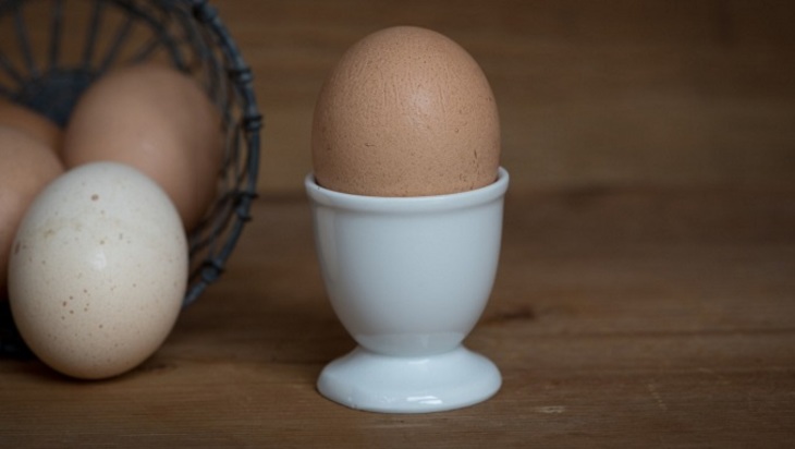 Куриные яйца защищают женщин от рака груди - фото