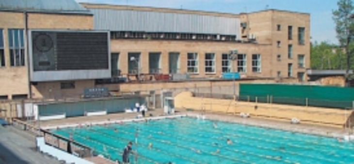 В Москве планируют ликвидировать Олимпийский центр водного спорта - фото