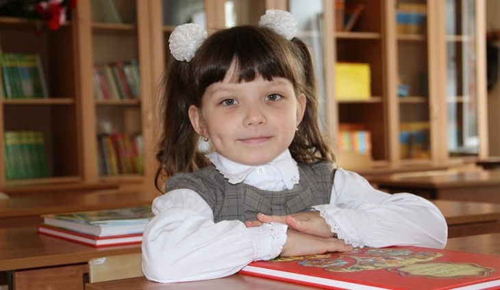 В российских школах стартовала акция «уроки добра» - фото