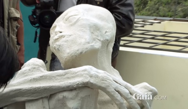Найденные в Перу мумии оказались инопланетными пришельцами - фото