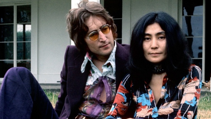 Роковая женщина Джона Леннона - фото