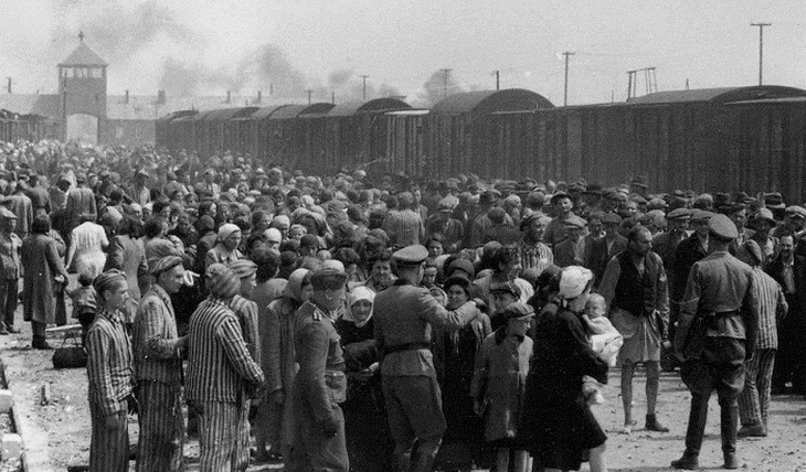 Страшная тайна Освенцима - фото