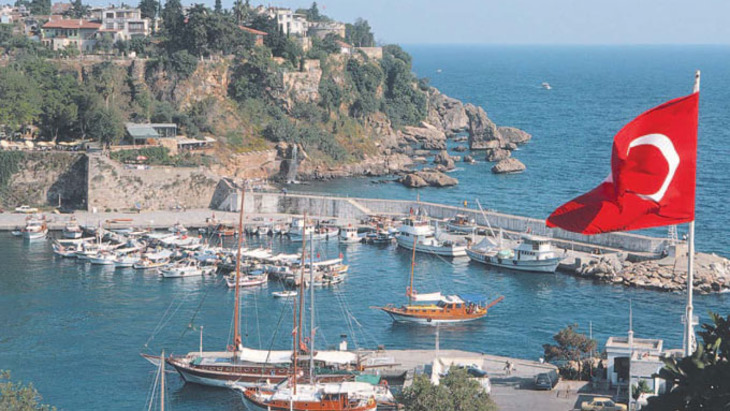 Турецким курортам угрожает газовая атака - фото
