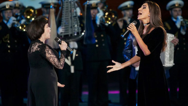 Мирей Матье и Зара спели дуэтом на фестивале «Спасская башня» - фото