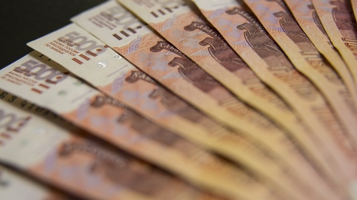 Жительница Омска печатала деньги на принтере - фото
