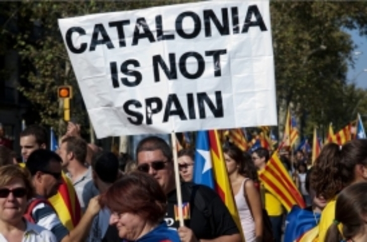 Каталонцы не хотят оплачивать испанские долги - фото