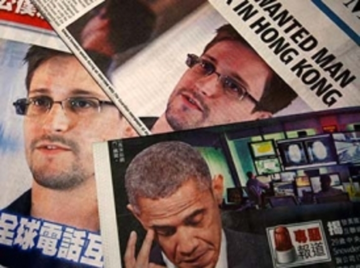 Сноудена приказано взять живым или мертвым? - фото