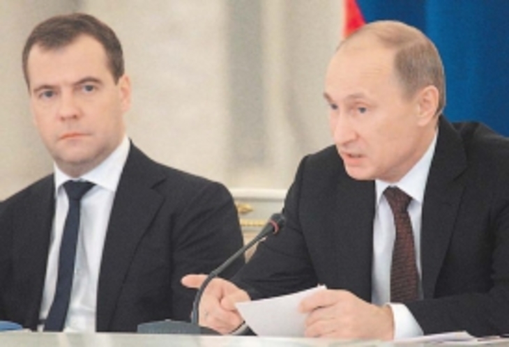 Путин посоветовал Медведеву переквалифицироваться в эксперты - фото