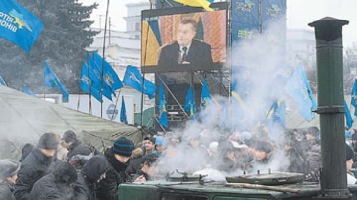Януковича призвали подавить мятеж - фото