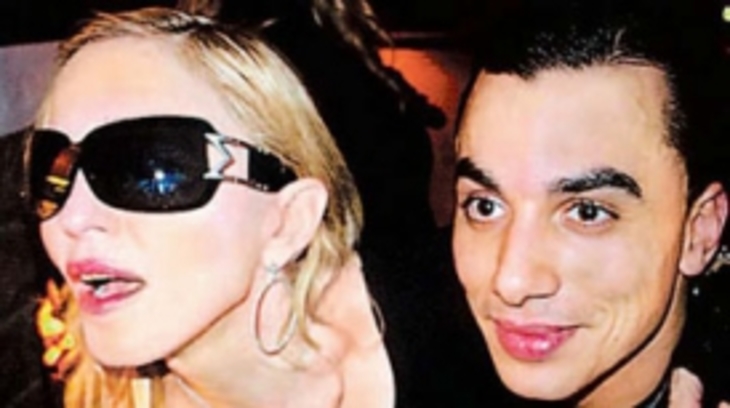 Мадонна представила общественности своего нового 26-летнего бойфренда - фото
