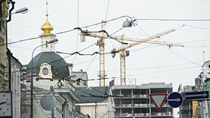 Депутаты могут ограничить строительство на территории Москвы и Санкт-Петербурга - фото