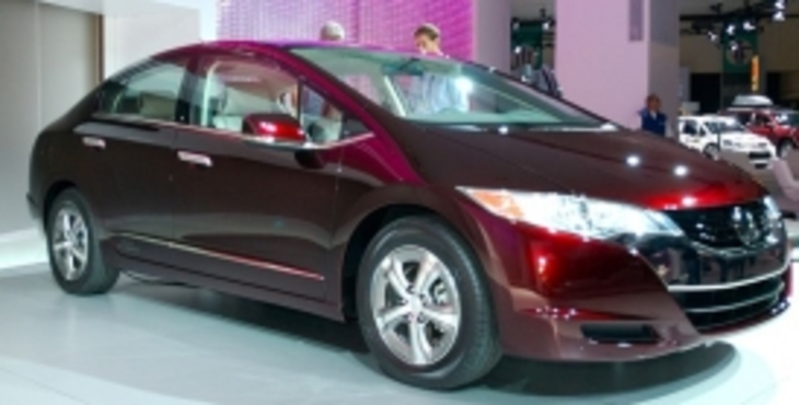 Автомобили на водородном топливе: Honda и GM будут вместе собирать двигатели будущего - фото