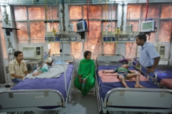 Индийская болезнь разрушает мозг за два часа - фото