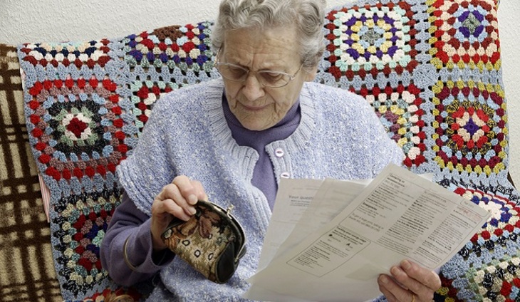 Пенсионеры в России живут хуже всех в мире - фото