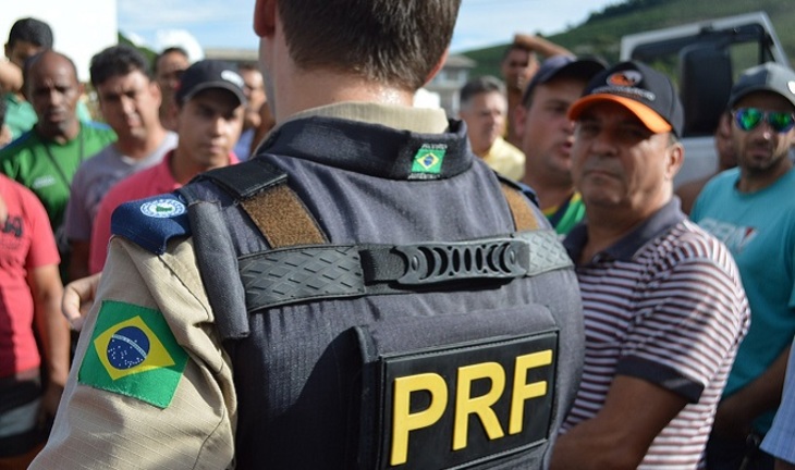 Бразильцы взбунтовались против пенсионной реформы - фото