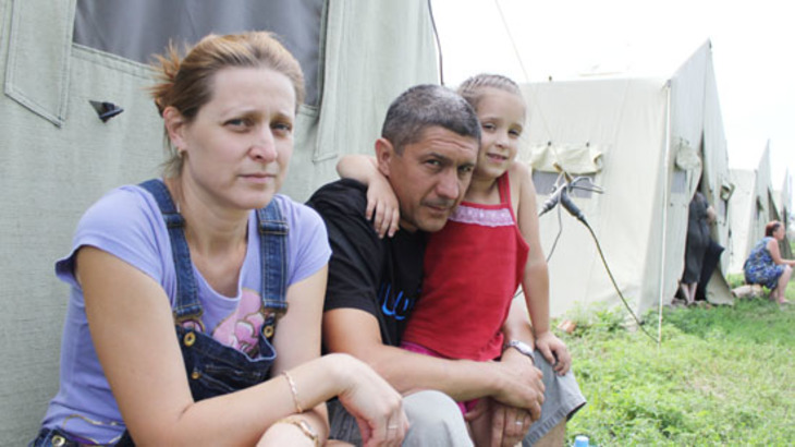 Беженцы из Украины могут превратиться в бомжей - фото