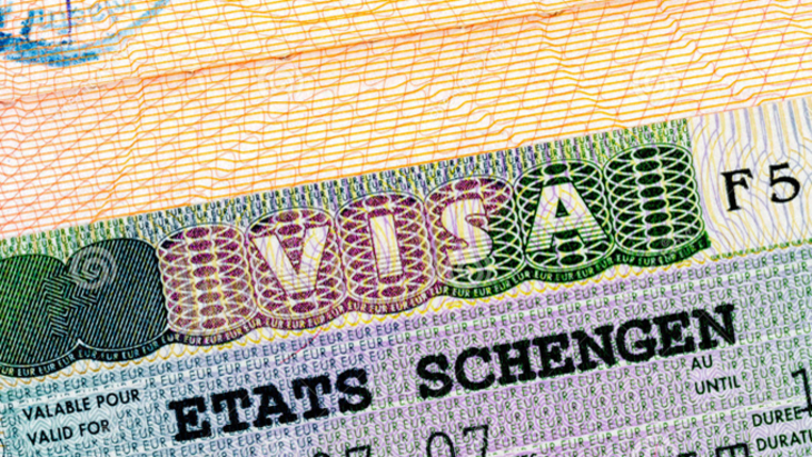 Для получения Шенгенской визы с сентября придется сдавать отпечатки пальцев - фото