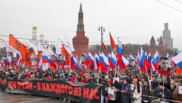 Гибель Немцова шокировала Россию - фото