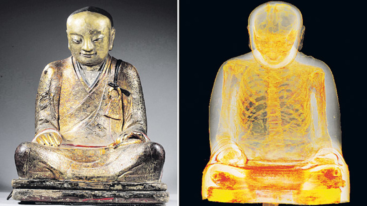Мумия в статуе Будды - фото