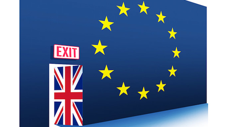 Британцы склоняются к выходу из ЕС - фото