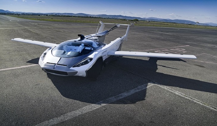 Летающий автомобиль AirCar совершил первый полет - фото