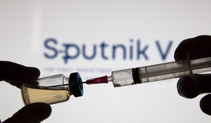 Российским вакцинам объявили войну - фото