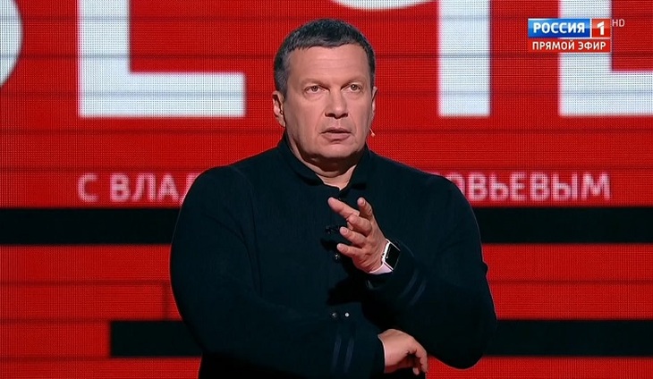 Правда ли, что телеведущим платят «за верность Родине»? - фото