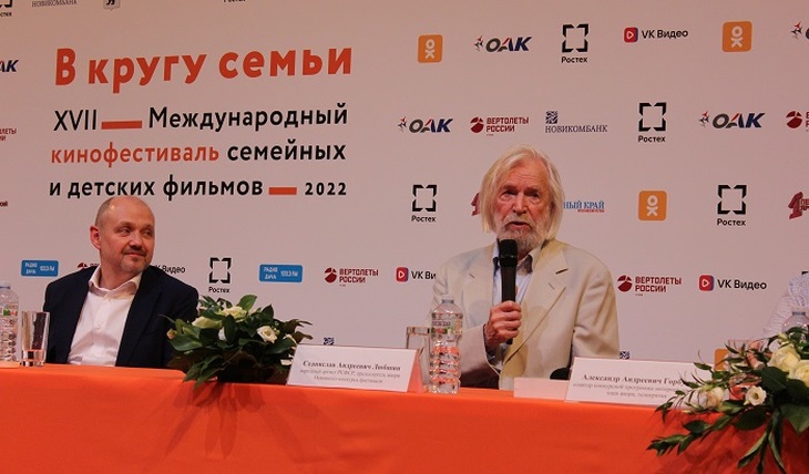 Станислав Любшин рассказал кто ему помог дожить до очередного фестиваля «В кругу семьи» - фото
