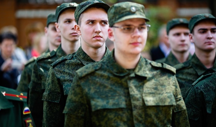 Генерал призвал отправлять «всю молодежь» на военные сборы - фото