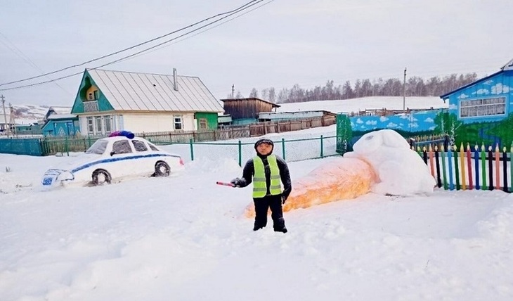 Жительница Башкирии распугала местных лихачей - фото