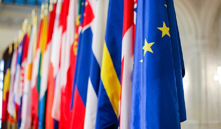 В Евросоюзе хотят ввести цифровые шенгенские визы - фото