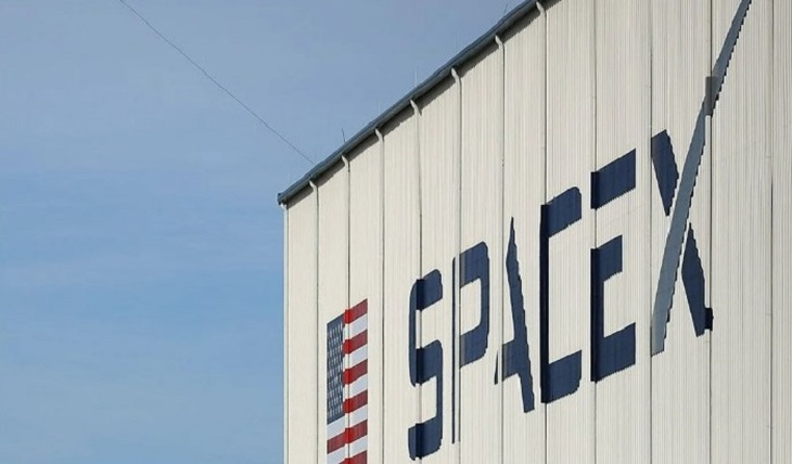 В офисе президента Украины выдвинули ультиматум компании SpaceX - фото