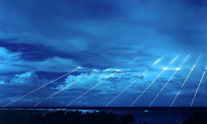 Солнечные зайчики чуть не привели к ядерной войне - фото