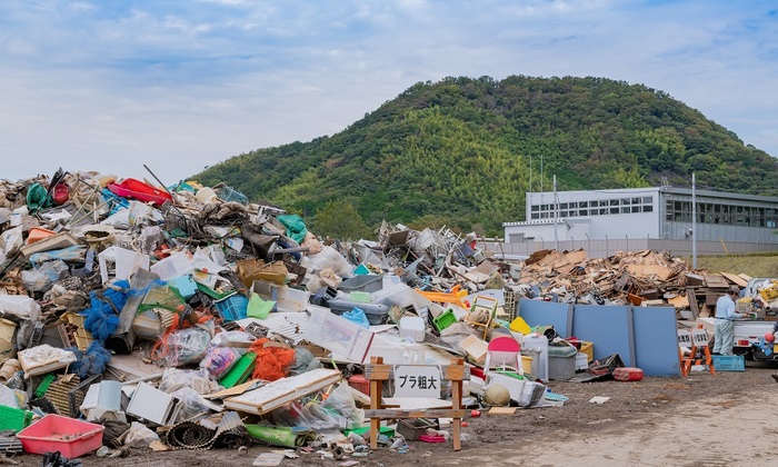Пластиковые дожди идут над Японией - фото