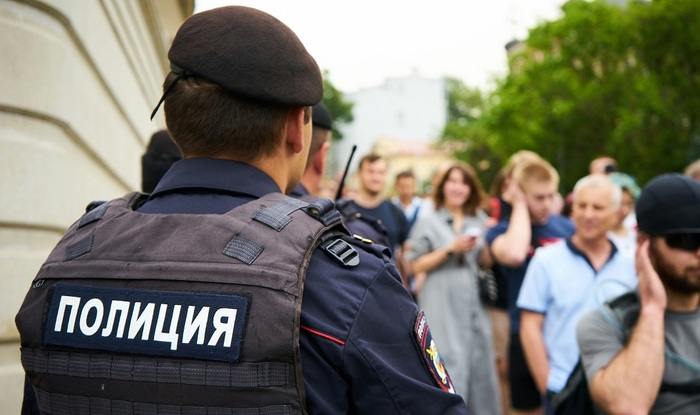 В полиции некому служить: лихие 90-е вернутся? - фото