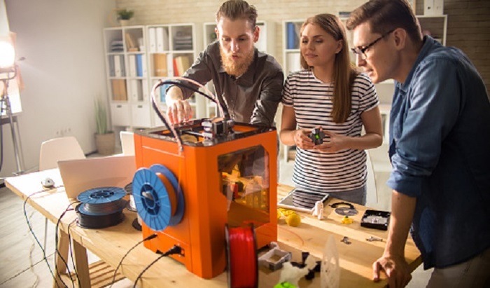 Мебель из отходов напечатают на отечественных 3D-принтерах - фото