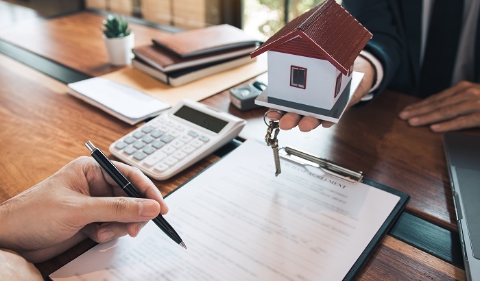 Продажа квартиры задёшево может стоить свободы - фото