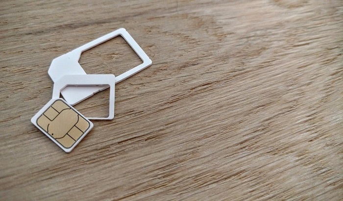 Минцифры предложило ввести SIM-карты с фильтрацией контента для детей - фото