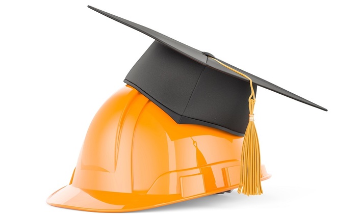 Власти намерены сократить число коммерческих мест в ряде вузовских направлений - фото