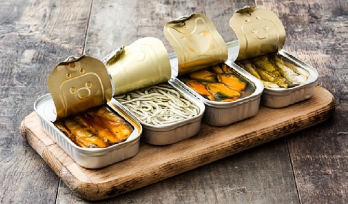 В России зафиксировано снижение производства рыбных консервов - фото