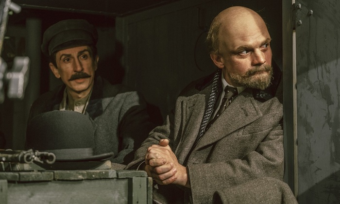 «Паскудные карикатуры»: что не так с сериалом Кончаловского? - фото