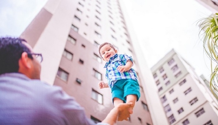 В Госдуме предложили ввести «зарплату» для родителя, занимающегося воспитанием детей - фото