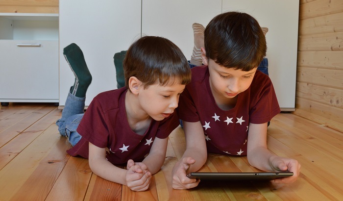 Австралия запретит детям пользоваться Facebook*, Instagram* и TikTok с декабря - фото