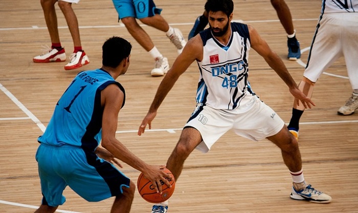 Молодежь Китая и России укрепила дружбу на баскетбольной площадке в Дуннине - фото