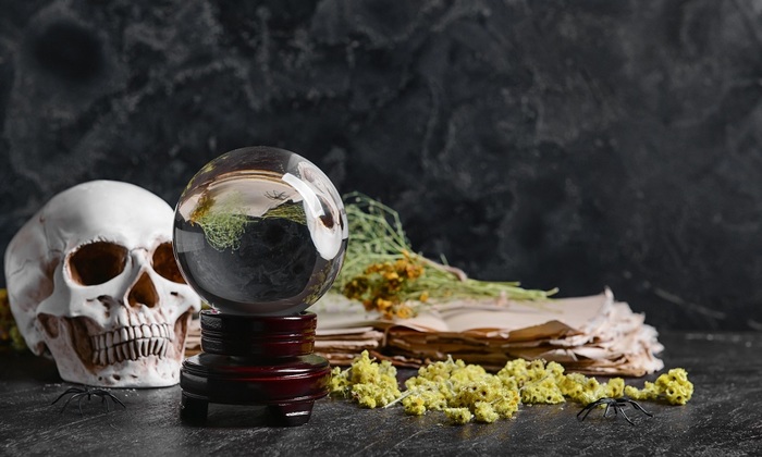 Личная ведьма Сталина - фото