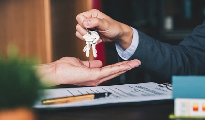 В Волгоградской области пенсионерка продала квартиру двум покупателям и обвинила в случившемся «мошенников» - фото