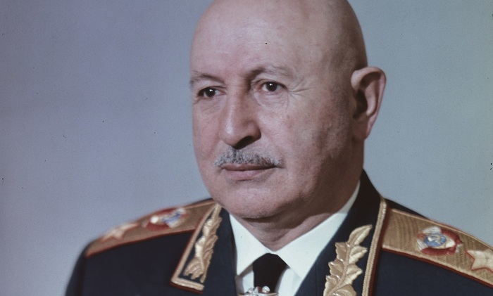 Заговоренный маршал - фото