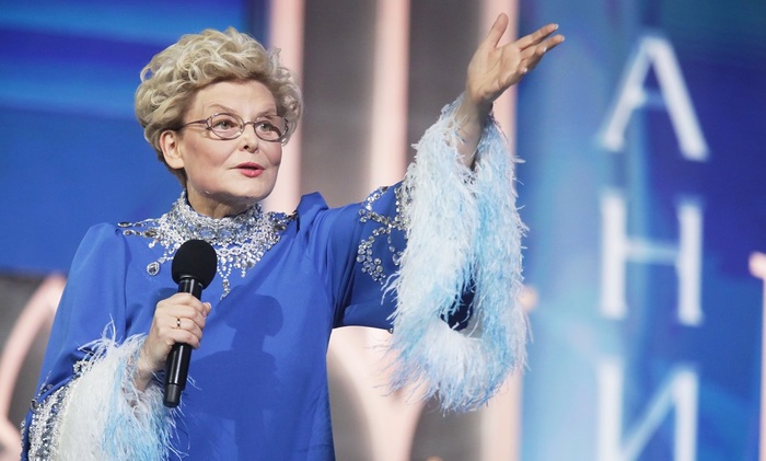 Малышева хочет снять фильм о себе - фото