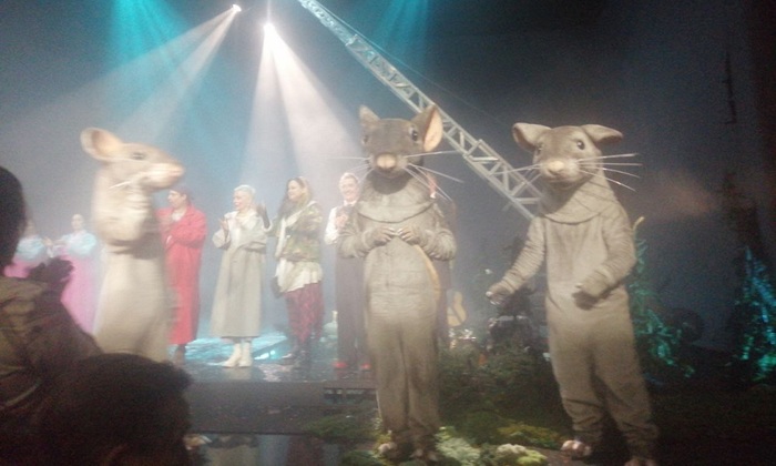 Спектакль театра «Модерн» - фантасмагория или предсказание будущего? - фото